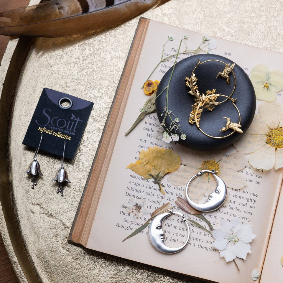 Refined Icon Earring - Swallow Hoop/Silver