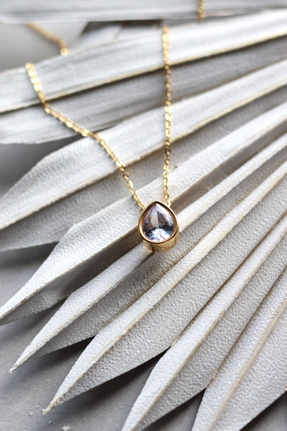 Kate Necklace - Clear  (Stainless Steel)