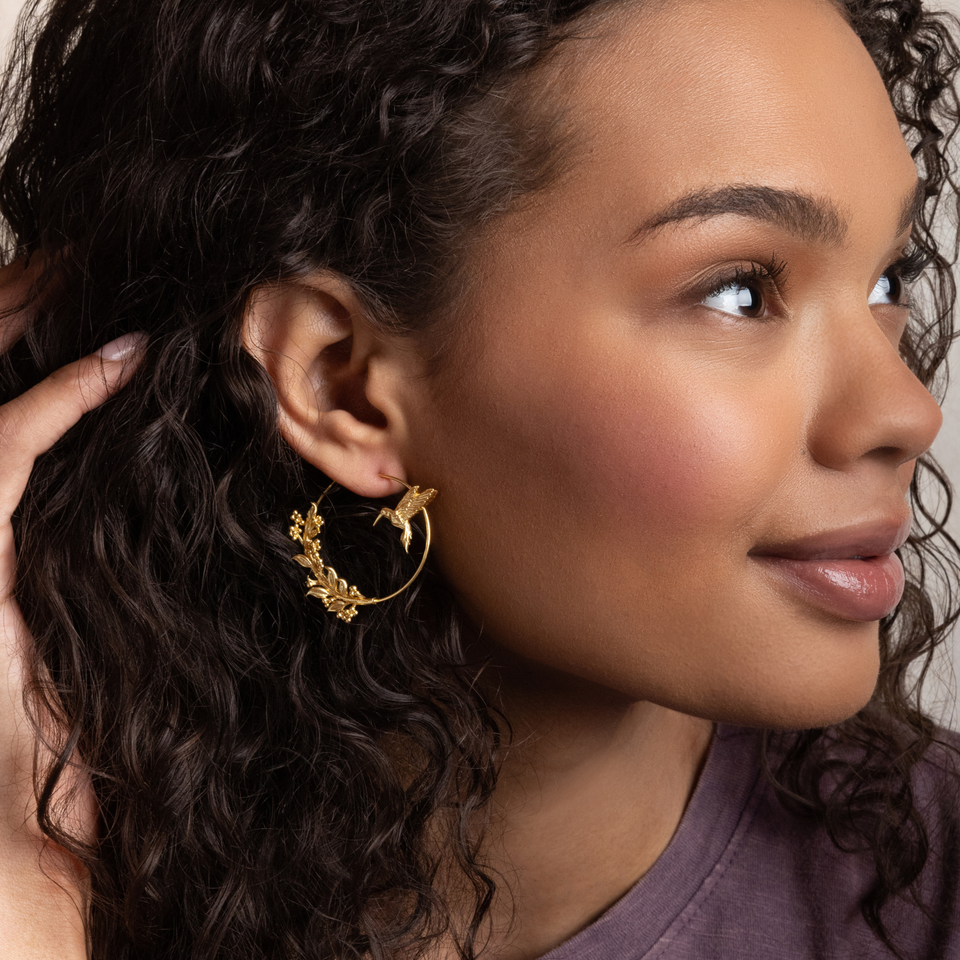 Refined Icon Earring - Hummingbird Hoop/Gold