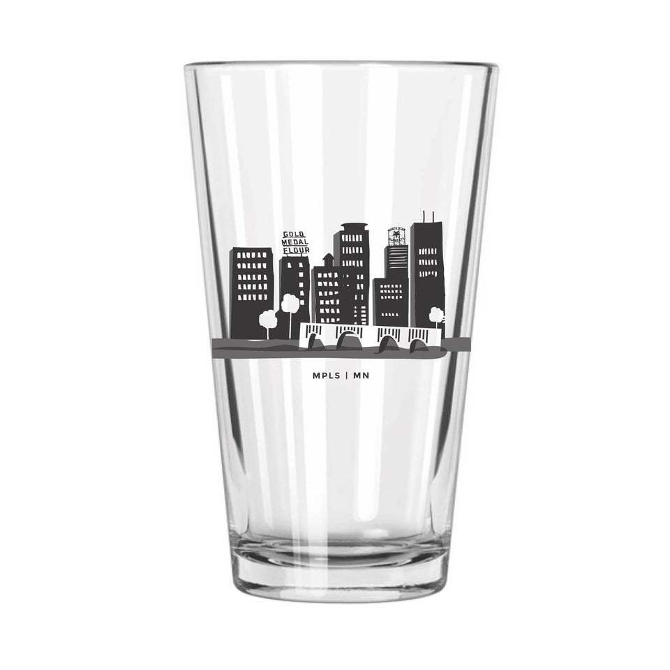 Minneapolis Skyline Pint Glass