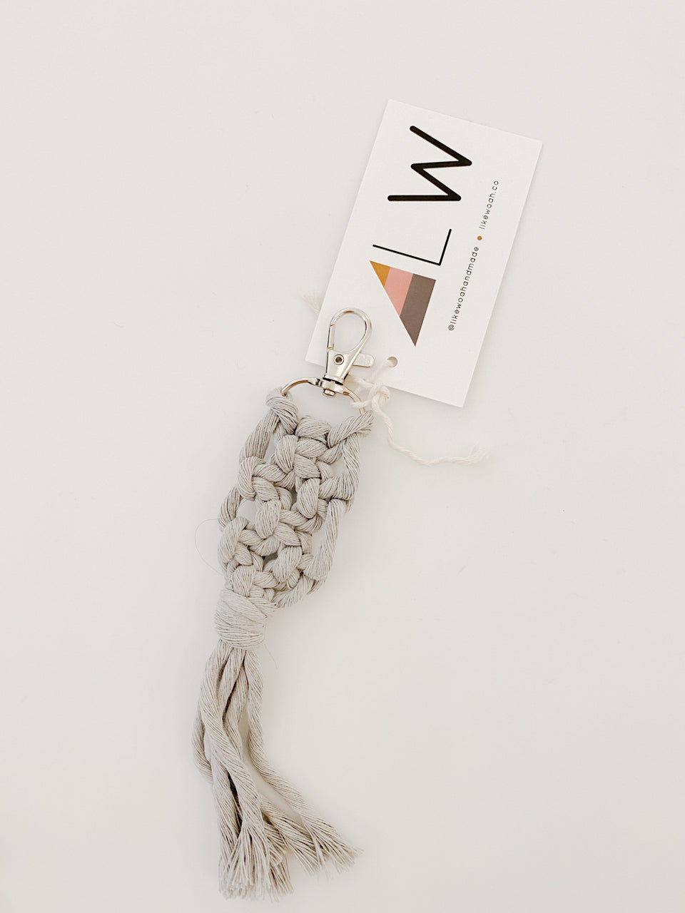 Macrame Keychain- LIGHT GREY