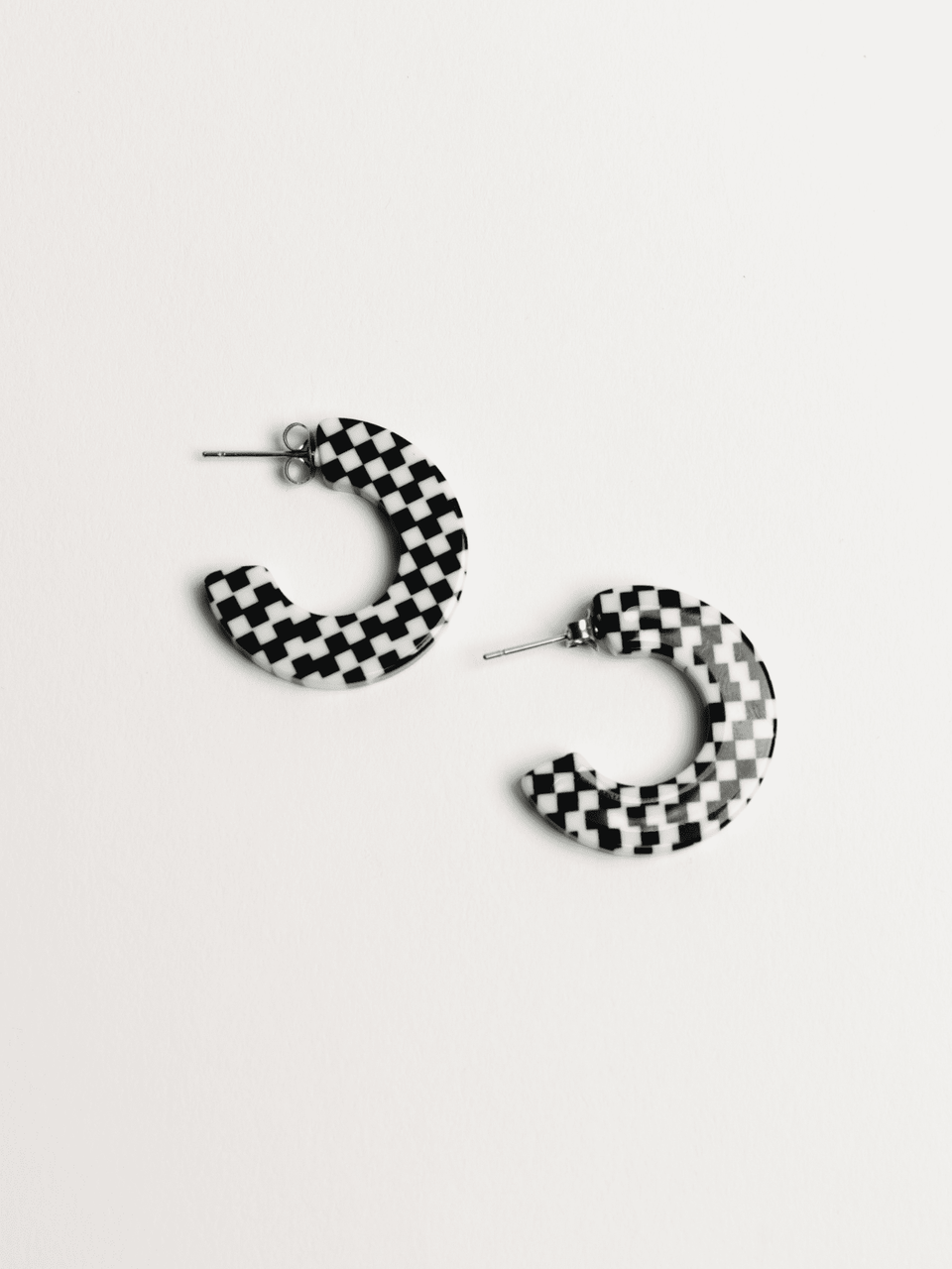 Ray Hoops In B+W checkered | petite shops